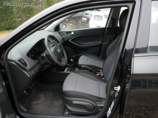 HYUNDAI i20 usata, con Antifurto