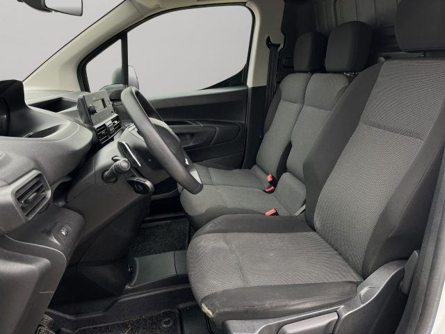 PEUGEOT Partner usata 6