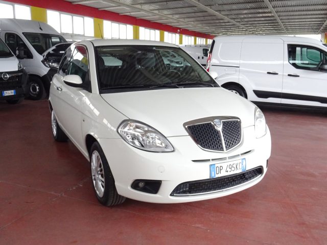 LANCIA Ypsilon usata, con ABS