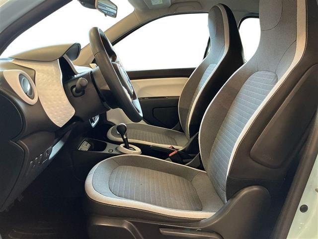 RENAULT Twingo usata, con Controllo automatico clima