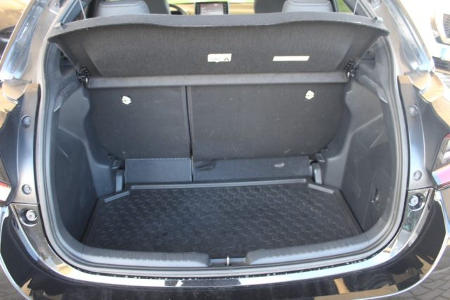 TOYOTA Yaris usata, con Servosterzo