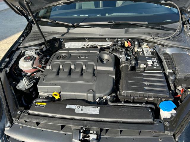 VOLKSWAGEN Golf Variant usata, con Cruise Control