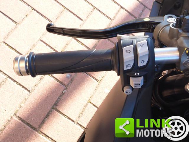 DUCATI Panigale V2 usata 16