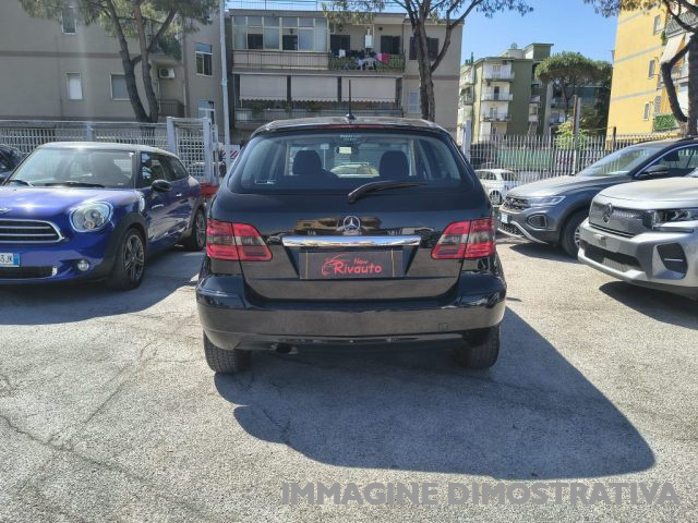 MERCEDES-BENZ B 180 usata, con Airbag Passeggero