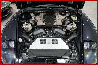 ASTON MARTIN V12 Vanquish usata, con Fendinebbia