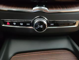 VOLVO XC60 usata, con USB
