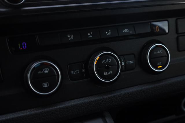 VOLKSWAGEN Caravelle usata, con Cruise Control