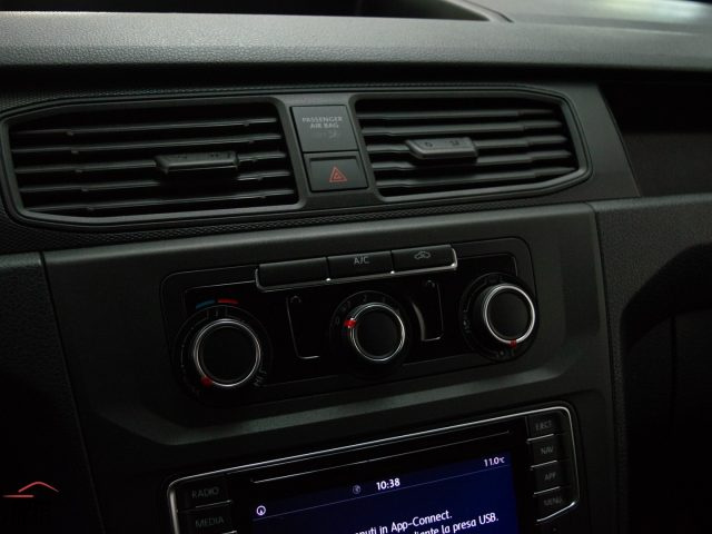 VOLKSWAGEN Caddy usata 36