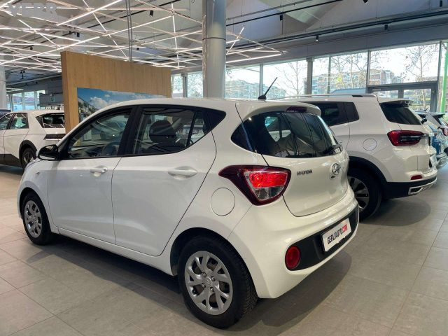 HYUNDAI i10 usata, con Chiusura centralizzata