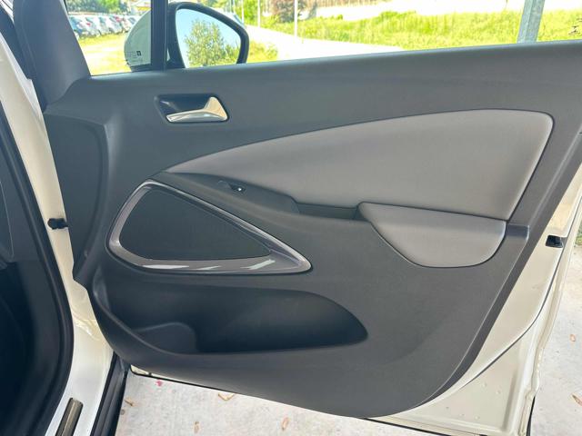 OPEL Crossland X usata, con Volante multifunzione