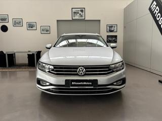 VOLKSWAGEN Passat Variant usata, con Airbag