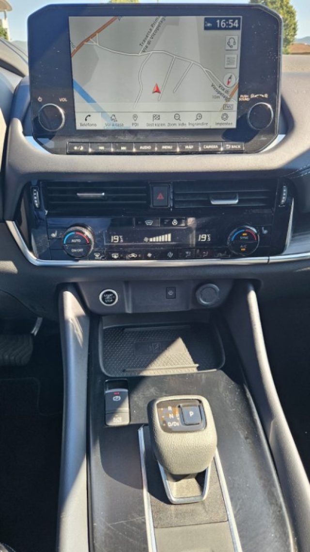 NISSAN Qashqai usata, con Interni in pelle
