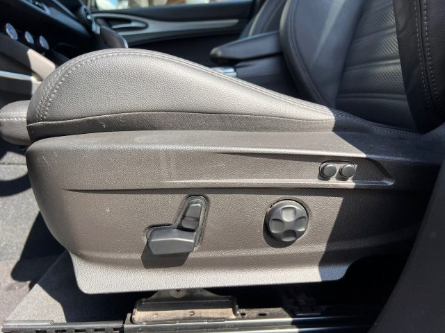ALFA ROMEO Stelvio usata, con Fari Xenon