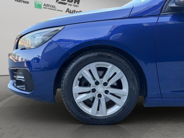 PEUGEOT 308 usata, con Sensori di parcheggio posteriori