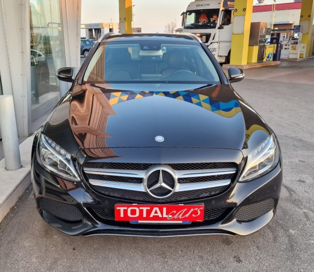 MERCEDES-BENZ C 220 usata, con Cerchi in lega