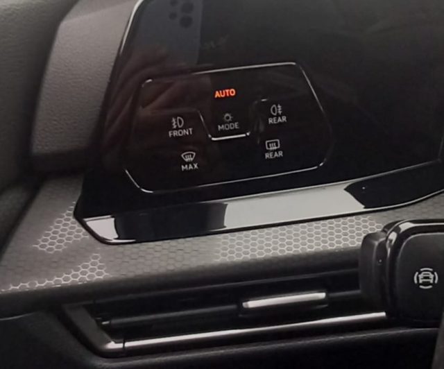 VOLKSWAGEN Golf GTI usata, con Sistema di navigazione