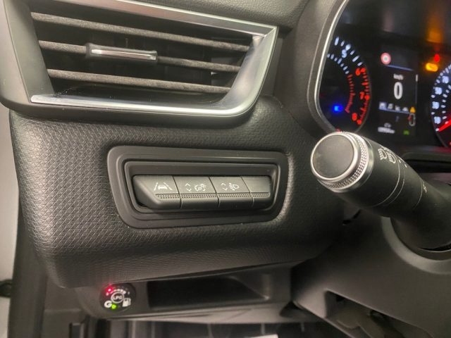 RENAULT Clio usata, con Fari LED