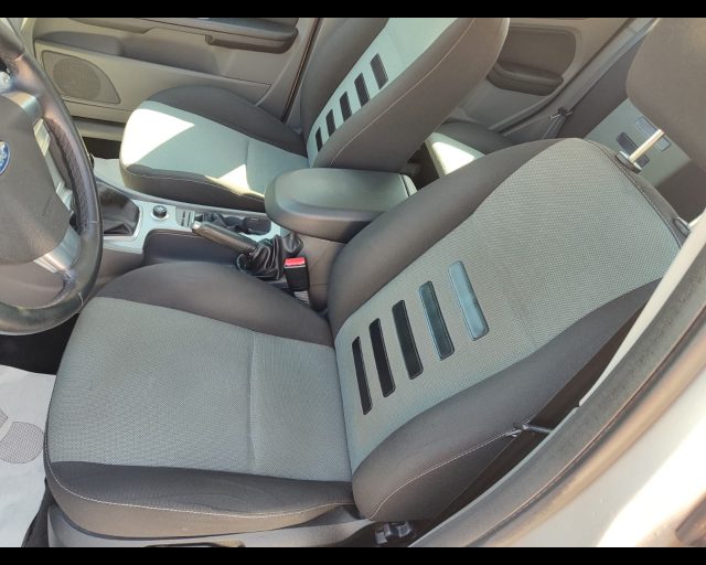 FORD Focus usata, con Chiusura centralizzata