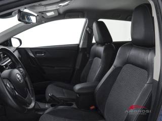 TOYOTA Auris usata 8