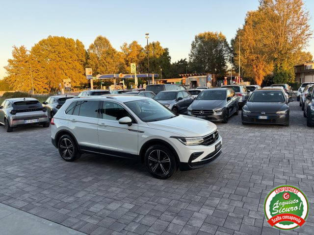 VOLKSWAGEN Tiguan usata, con Boardcomputer