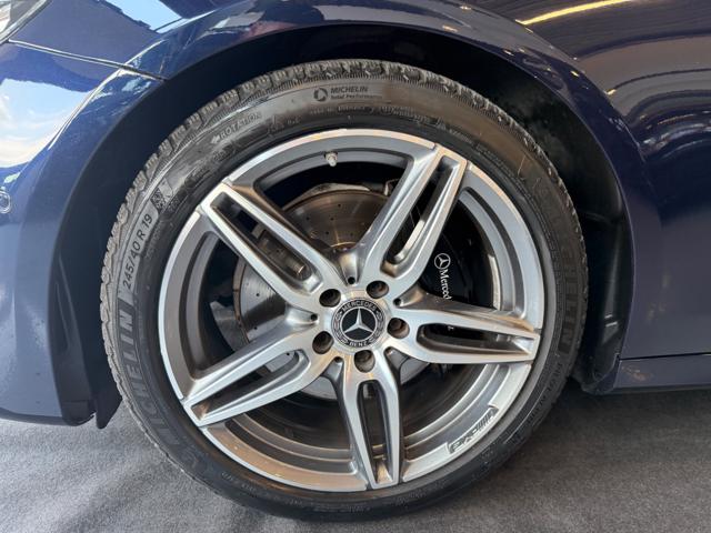 MERCEDES-BENZ E 220 usata, con Autoradio
