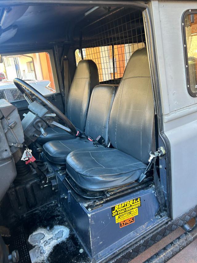 LAND ROVER Defender usata 20