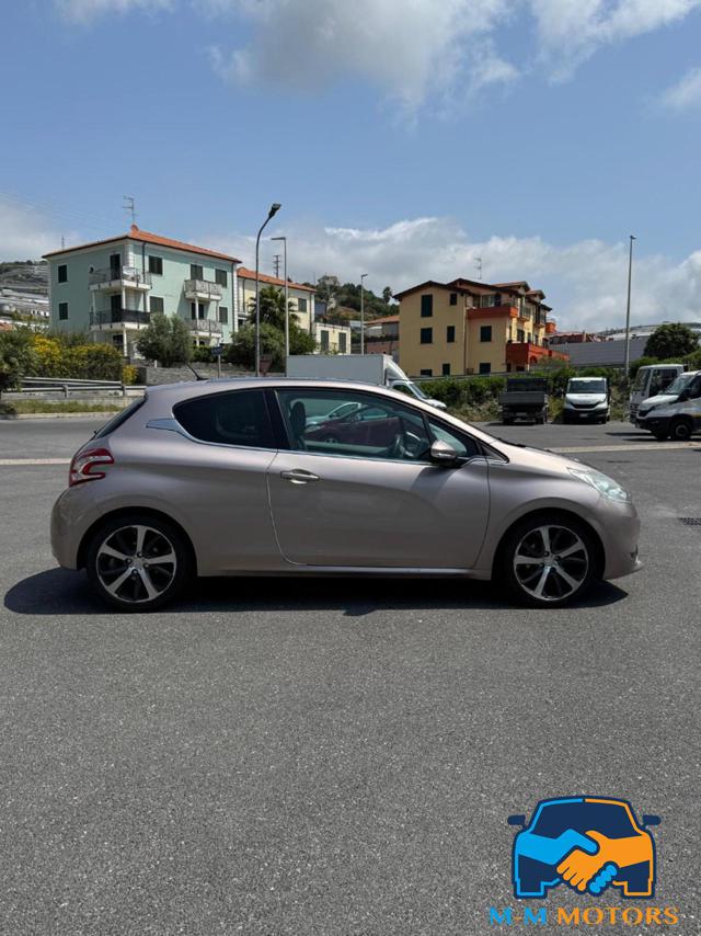 PEUGEOT 208 usata, con Cerchi in lega
