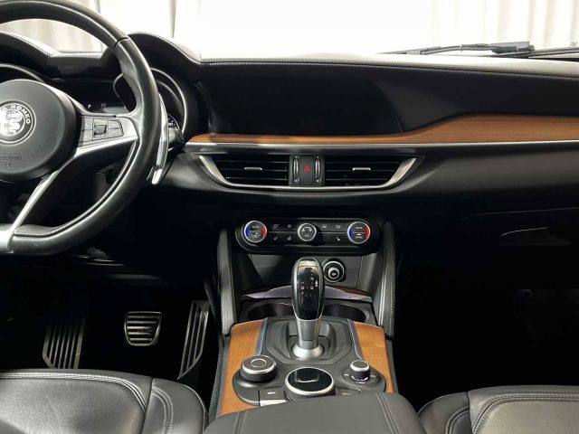ALFA ROMEO Stelvio usata, con Interni in pelle