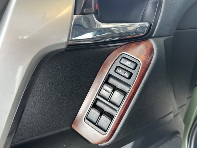 TOYOTA Land Cruiser usata, con Volante in pelle