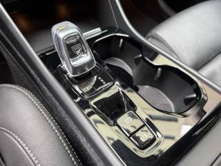 VOLVO XC40 usata, con Autoradio digitale