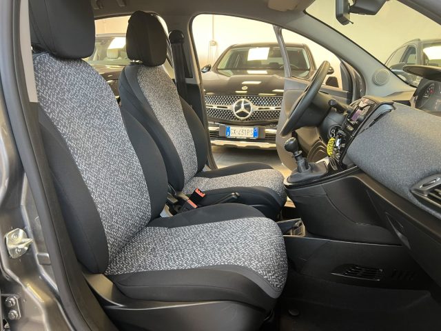 LANCIA Ypsilon usata, con Controllo trazione