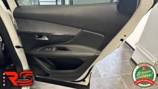 PEUGEOT 3008 usata, con Fendinebbia