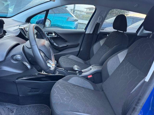 PEUGEOT 2008 usata, con Controllo automatico clima
