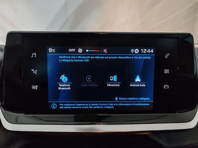 PEUGEOT 2008 usata, con Controllo automatico clima