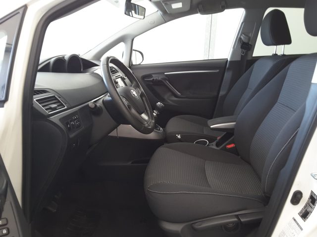 TOYOTA Verso usata, con Alzacristalli elettrici