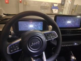 JEEP Avenger usata, con Telecamera per parcheggio assistito