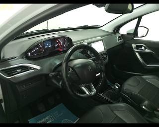 PEUGEOT 2008 usata, con Sedile posteriore sdoppiato