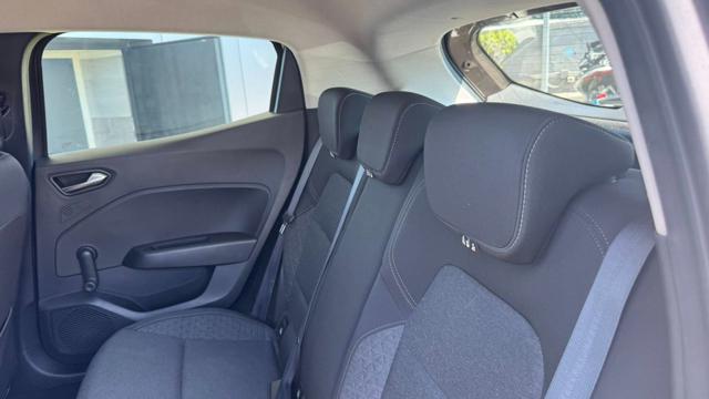 RENAULT Clio usata, con USB