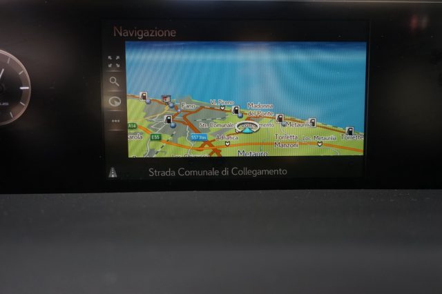 LEXUS UX 250h usata, con Controllo trazione