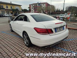 MERCEDES-BENZ E 220 usata, con Autoradio