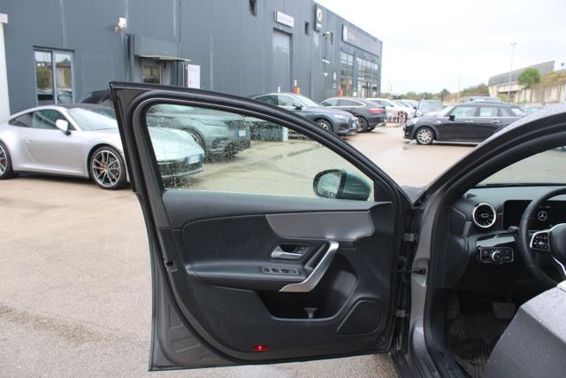 MERCEDES-BENZ A 180 usata, con Cerchi in lega