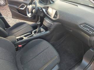 PEUGEOT 308 usata, con Autoradio