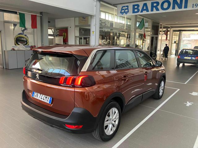 PEUGEOT 5008 usata, con Cerchi in lega