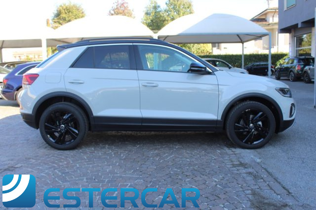 VOLKSWAGEN T-Roc usata, con Autoradio