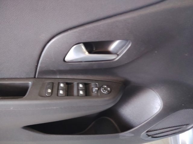OPEL Corsa usata, con Bluetooth