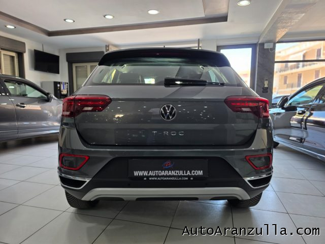 VOLKSWAGEN T-Roc usata, con Alzacristalli elettrici