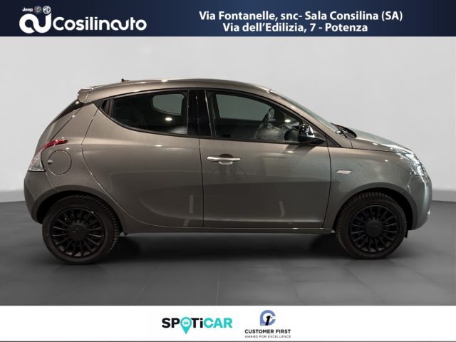 LANCIA Ypsilon usata, con Autoradio