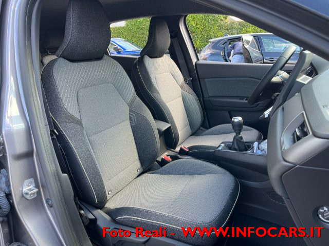 RENAULT Captur usata, con Autoradio