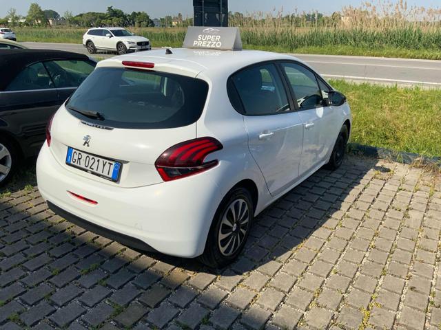 PEUGEOT 208 usata, con Alzacristalli elettrici