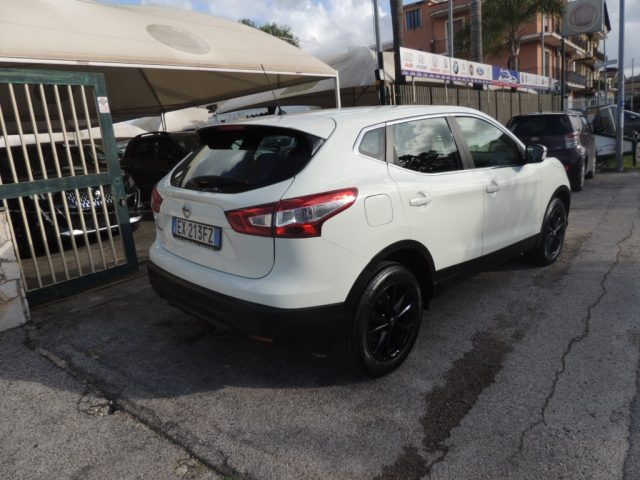 NISSAN Qashqai usata, con Autoradio